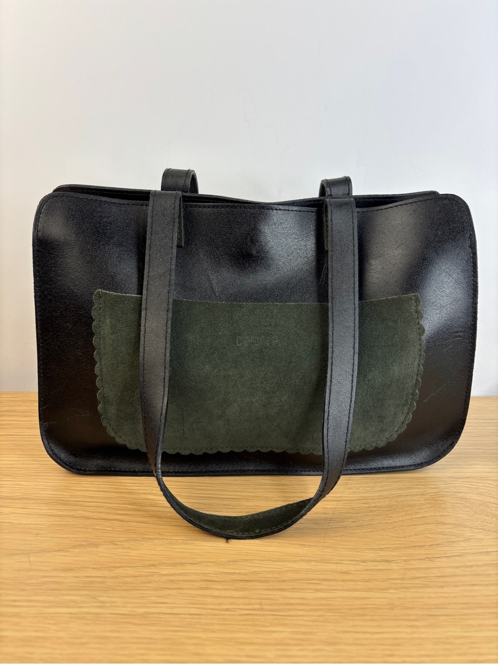 Cecconi P Italian Leather/Suede in Black/Green Shoulder Bag